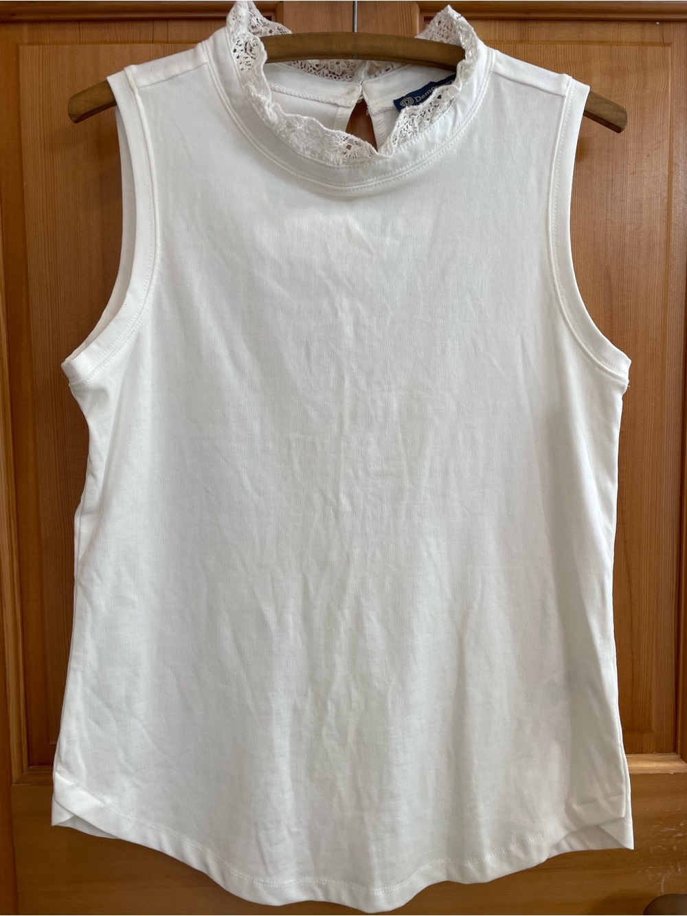 Democracy White Lace-Trim Mock Neck Sleeveless Top, NWOT!